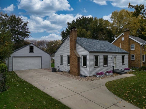 Photo of 146 Lansing Street, Madison, WI 53714 (MLS # 2034540)