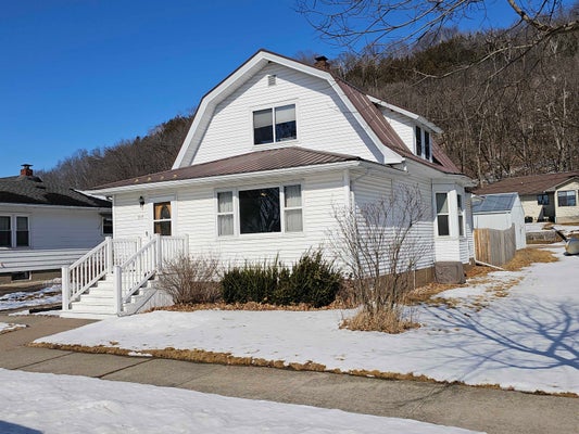 313 E DEWEY ST, CASSVILLE, WI 53806 - Image 35efd365a8c8f925f929962f762e59e7/3846520820