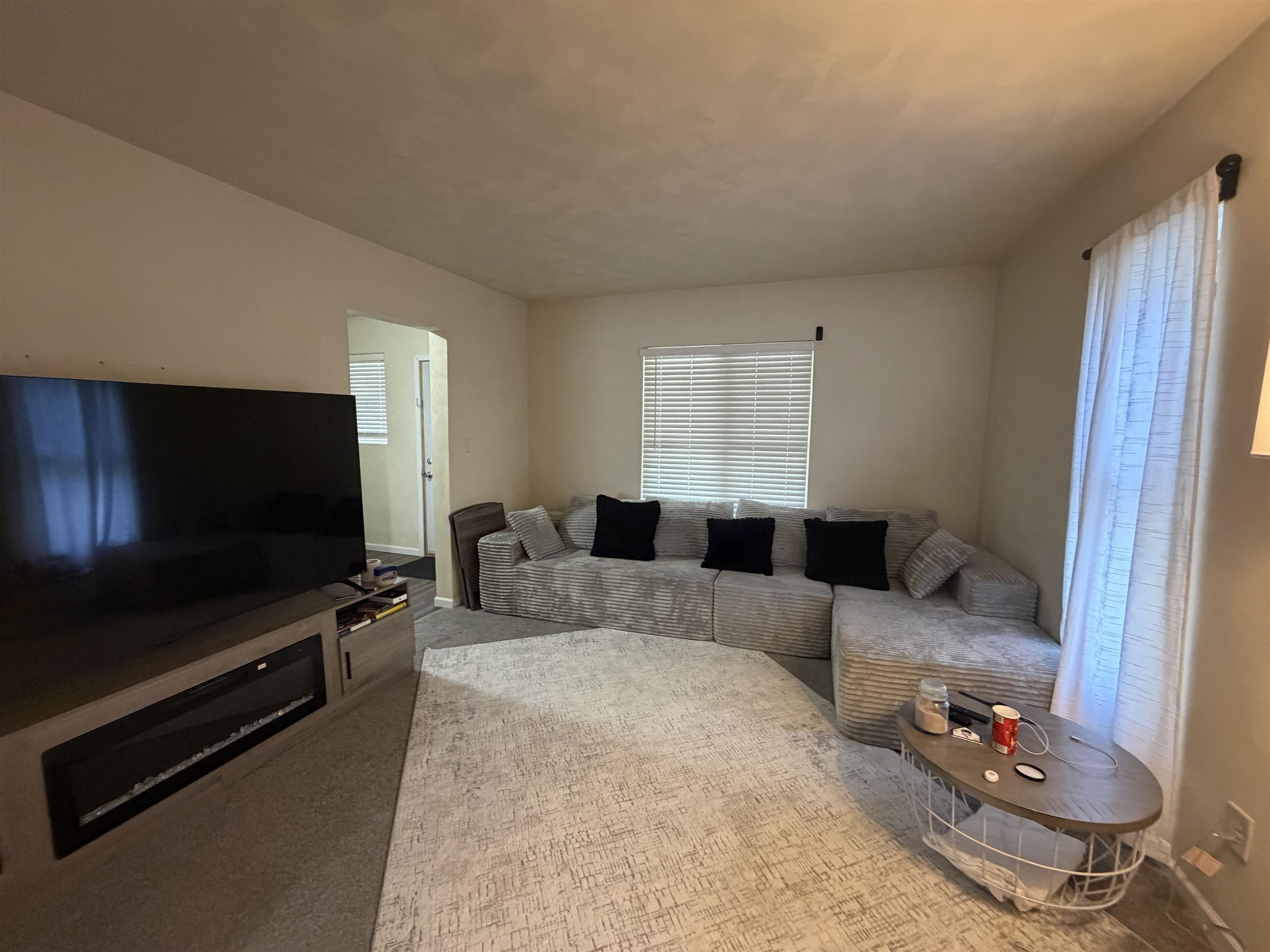 852 9th Street