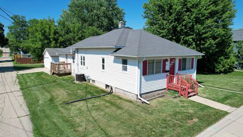 Photo of 607 W Jackson Street, Tomah, WI 54660 (MLS # 2028072)