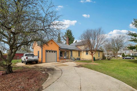 222 E Franklin Street, Portage, WI 53901 - #: 1997887
