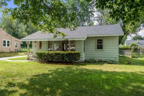 Photo of 1538 Vernon Avenue, Beloit, WI 53511 (MLS # 2029027)