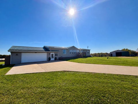 Photo of 19469 Hustlers Ridge Drive, Richland Center, WI 53581 (MLS # 2034247)