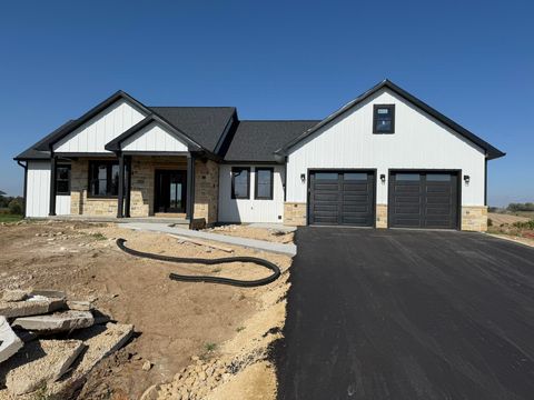Photo of 192 Antoine Street, Mineral Point, WI 53565 (MLS # 2009720)