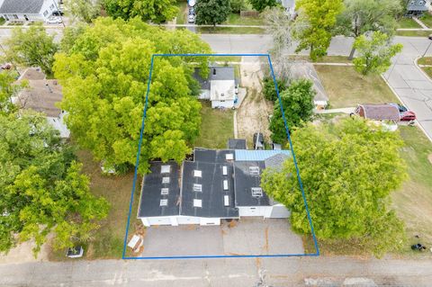 Photo of 820 Vine Street, Wisconsin Dells, WI 53965 (MLS # 1963981)