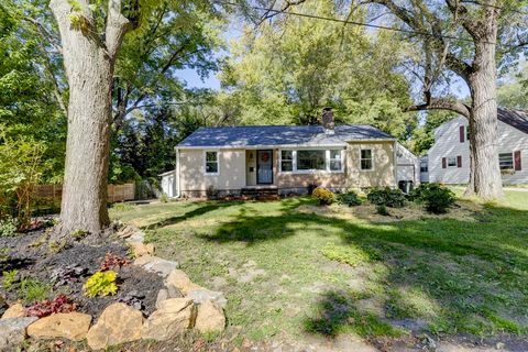 Photo of 506 Bowman Avenue, Madison, WI 53716 (MLS # 2010432)