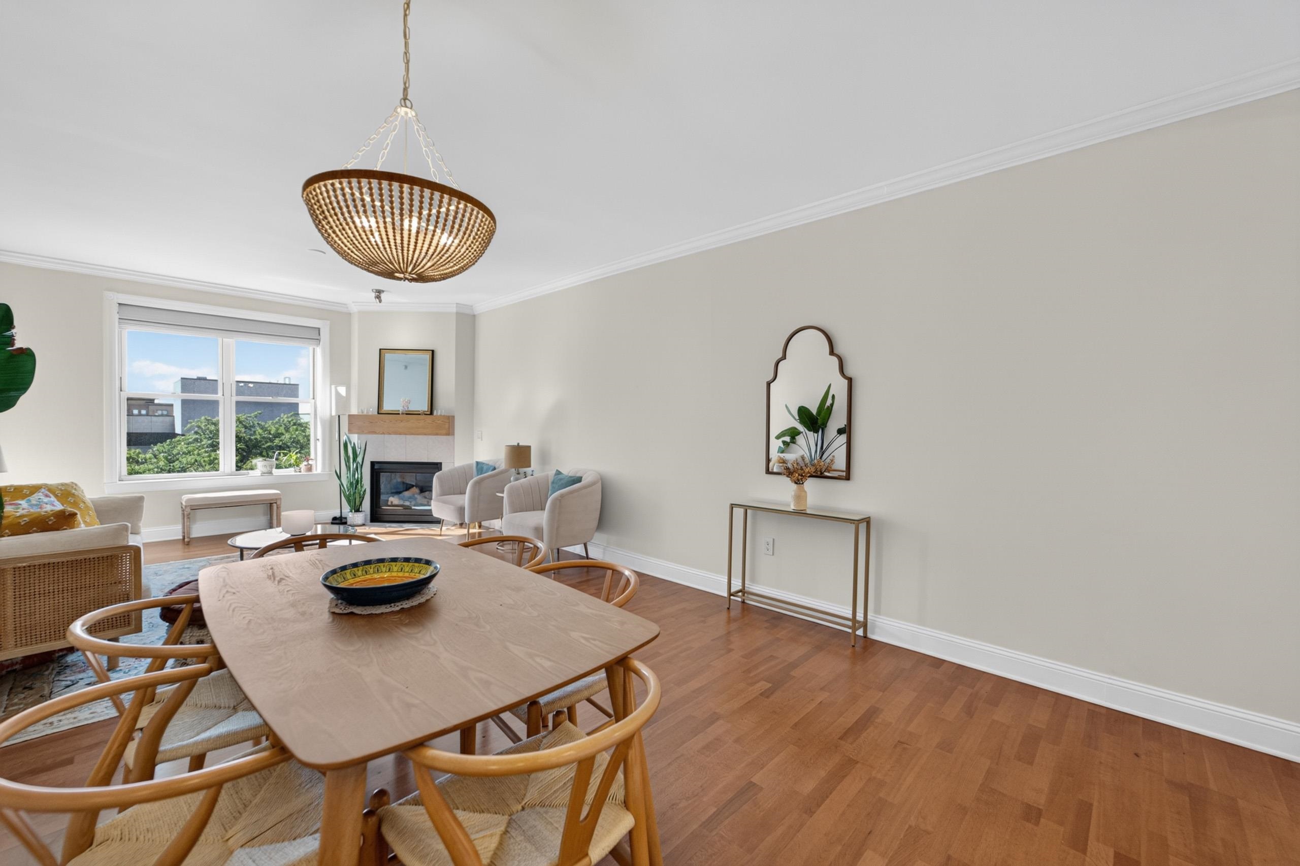 360 W Washington Avenue 603
