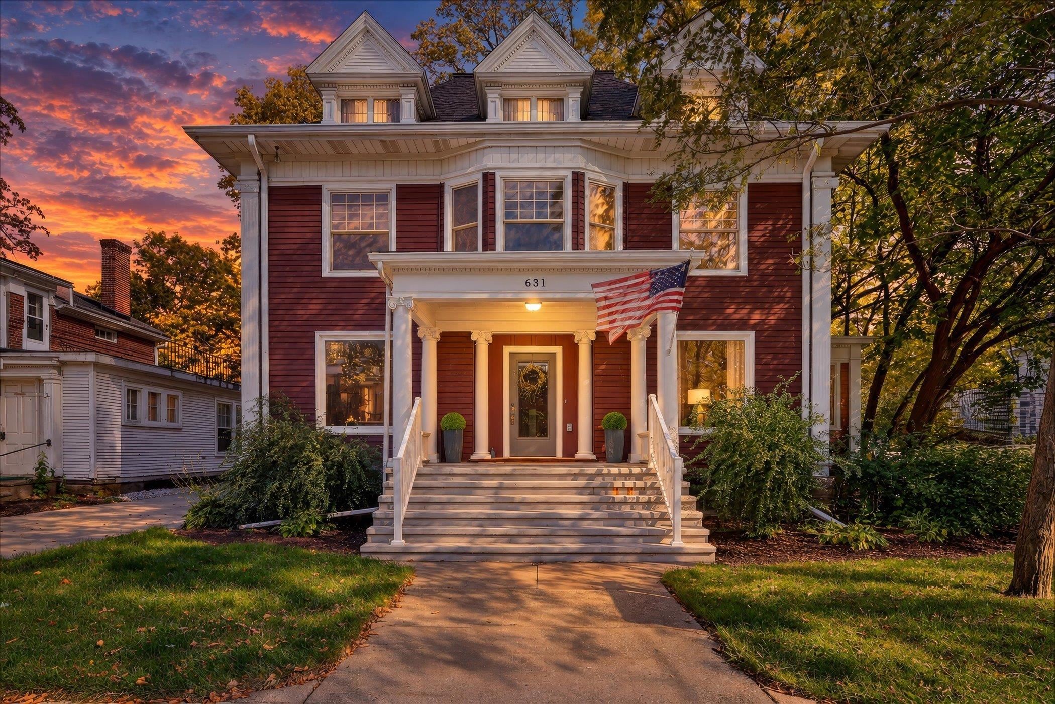 631 College Street