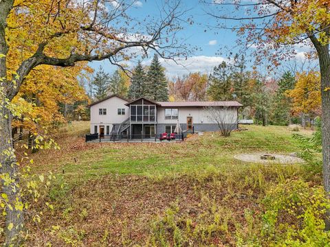 Photo of N5630 Thunderbird Road, Portage, WI 53901 (MLS # 2015212)