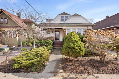 Photo of 1433 Spaight Street, Madison, WI 53703 (MLS # 2017956)