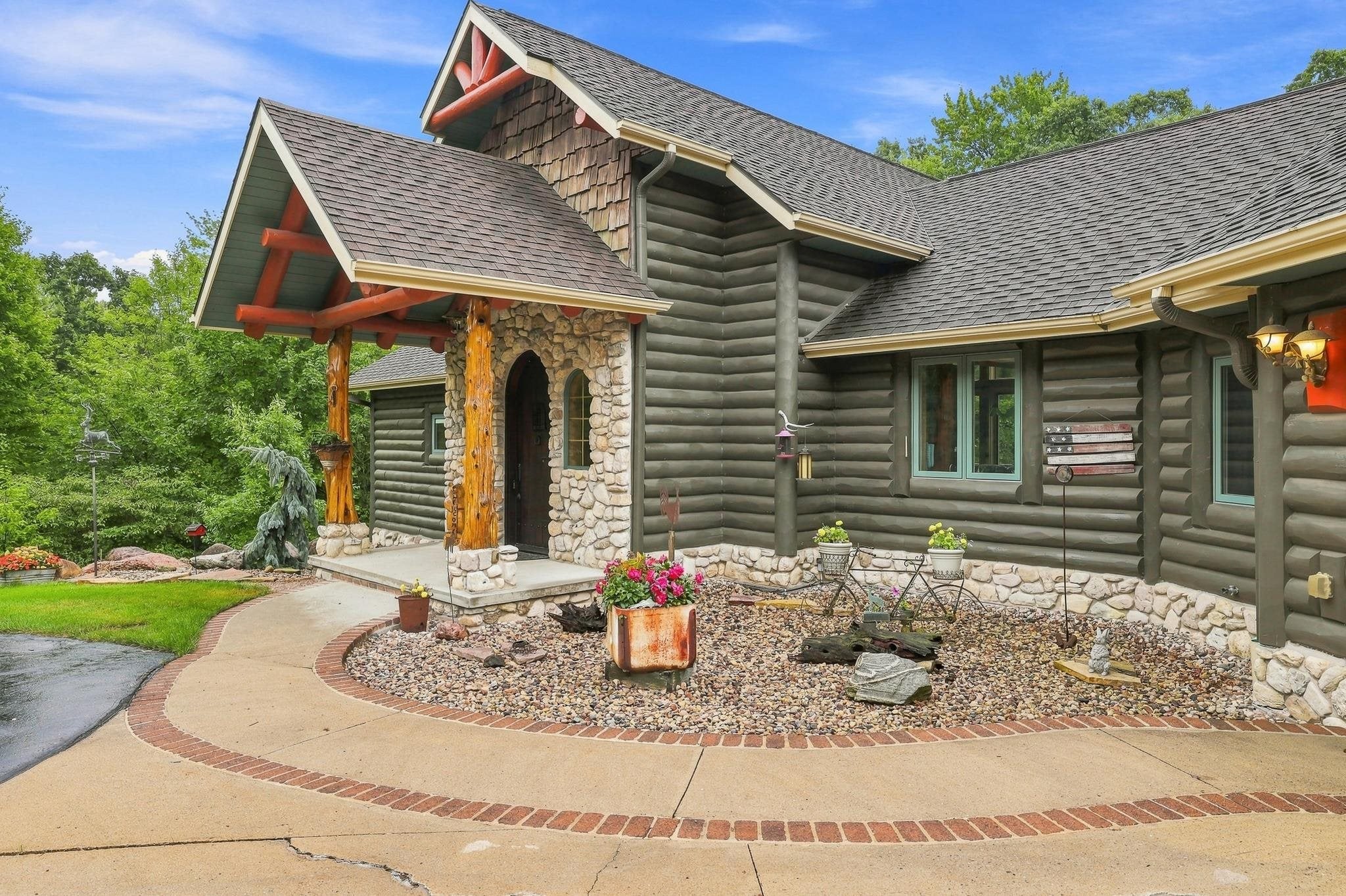 7473 Oesterle Lane