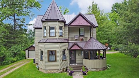 Photo of 555 Pine Avenue, Hillsboro, WI 54634 (MLS # 2019372)