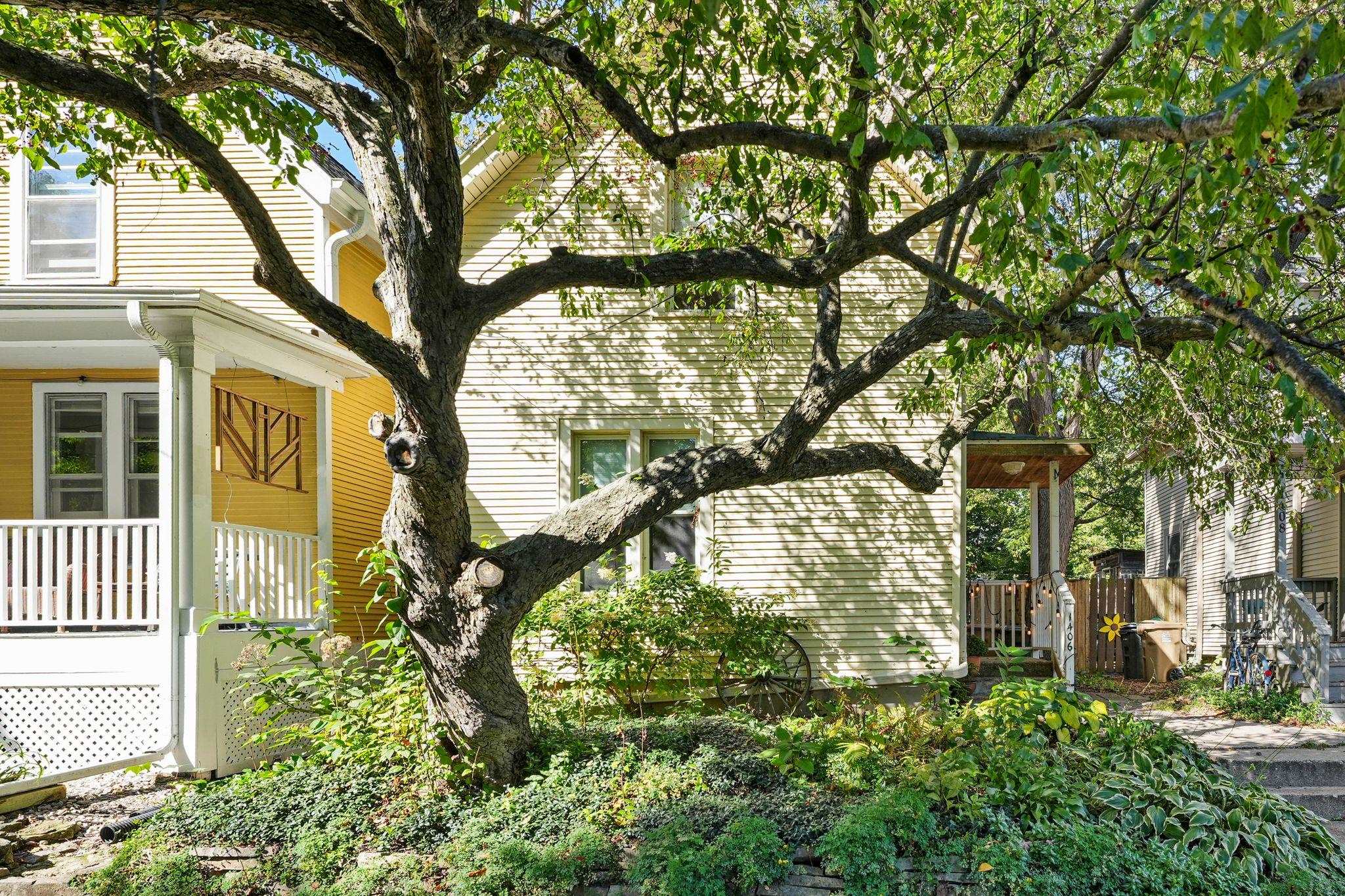 1406 Jenifer Street