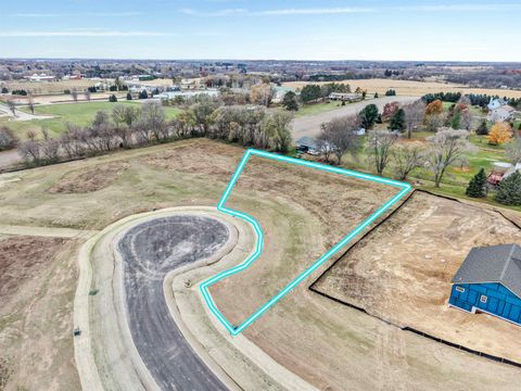 Photo of Lot 10 Hawks View, Edgerton, WI 53534 (MLS # 2018669)