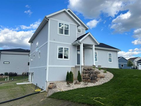 Photo of 1257 Windrift Way, Verona, WI 53593 (MLS # 2014625)