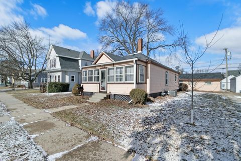 Photo of 131 E Carroll Street, Portage, WI 53901 (MLS # 2017325)