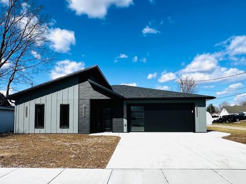 460 W 1st Street, Richland Center, WI 53581 - #: 1996550