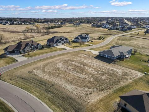 Photo of L16 Covered Bridge Trail, Sun Prairie, WI 53590 (MLS # 2019199)