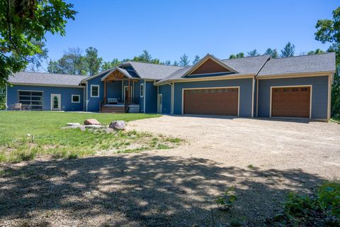 Photo of N9310 22nd Avenue, Necedah, WI 54646 (MLS # 2017469)