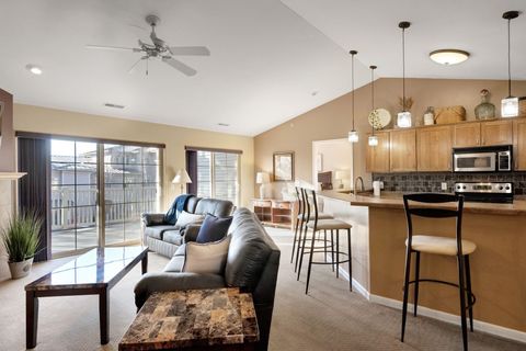 670 E Lake Avenue Unit 208, Wisconsin Dells, WI 53965 - #: 1991966