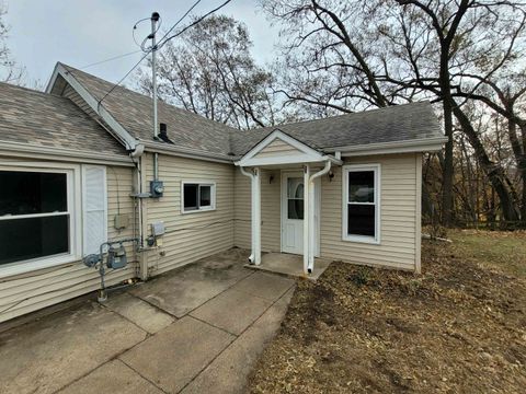 Tiny photo for 1517 Vine Street, Beloit, WI 53511 (MLS # 2012623)