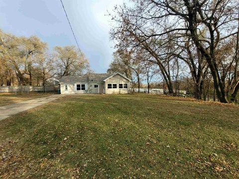 Tiny photo for 1517 Vine Street, Beloit, WI 53511 (MLS # 2012623)