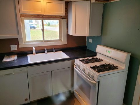 Tiny photo for 1517 Vine Street, Beloit, WI 53511 (MLS # 2012623)