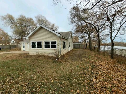 Tiny photo for 1517 Vine Street, Beloit, WI 53511 (MLS # 2012623)