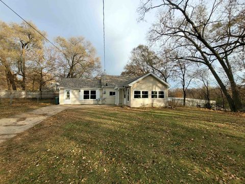 Photo of 1517 Vine Street, Beloit, WI 53511 (MLS # 2012623)