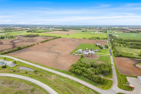 Tiny photo for 1600 Planeview Drive, Oshkosh, WI 54904 (MLS # 2000331)