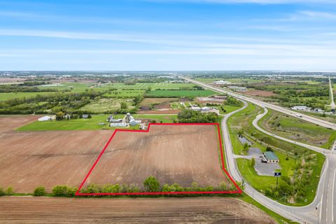 Tiny photo for 1600 Planeview Drive, Oshkosh, WI 54904 (MLS # 2000331)