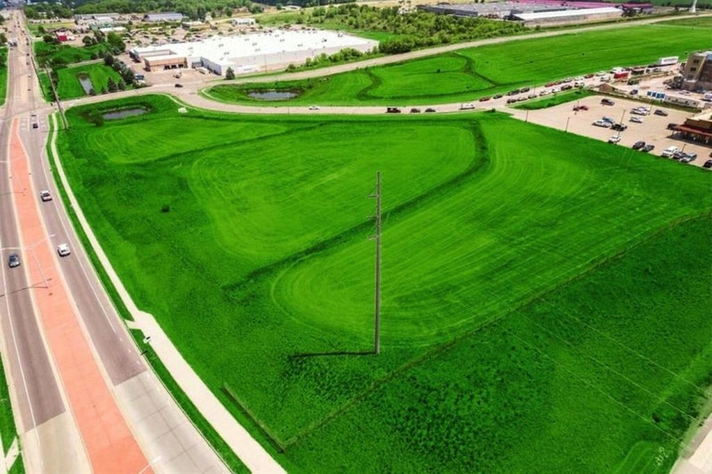 12.52ac Gateway Drive