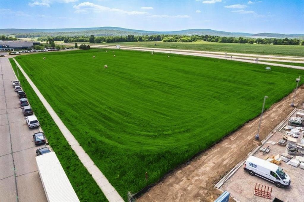 12.52ac Gateway Drive