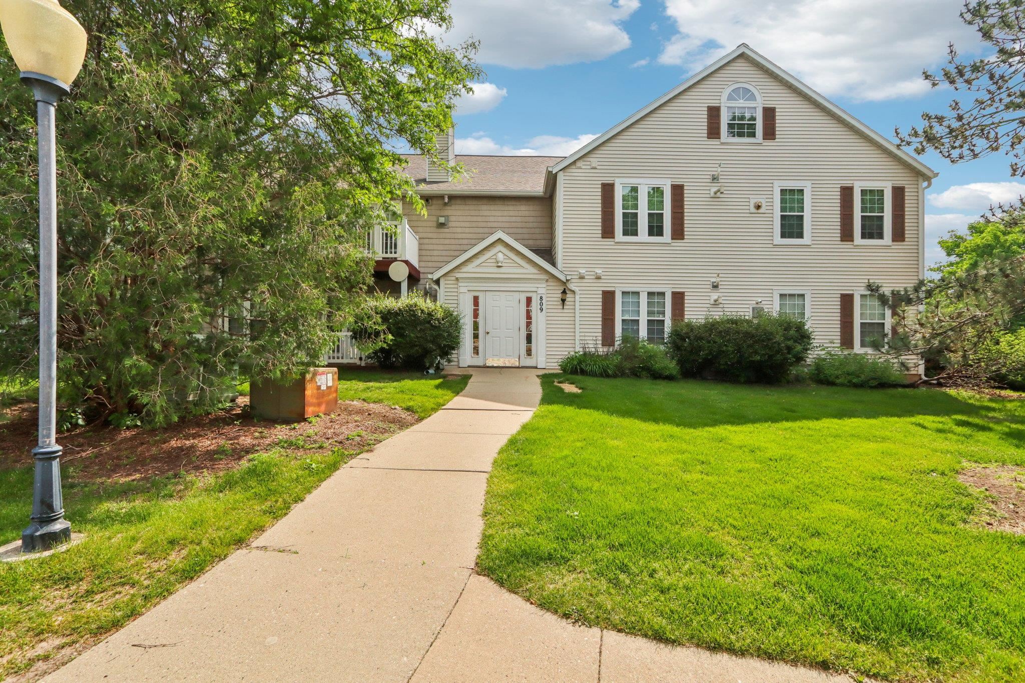809 Harbor House Drive 4