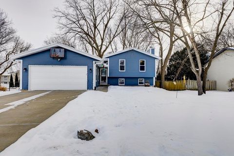 Photo of 411 Butternut Drive, Oregon, WI 53575 (MLS # 2015486)