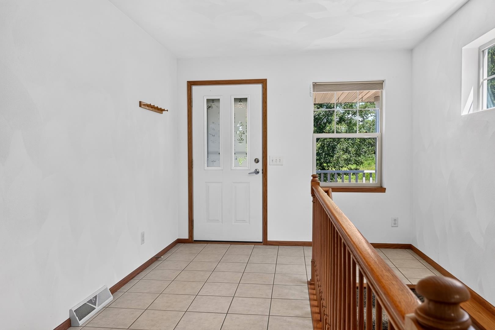 637 Garfield Avenue - Photo 3