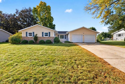 Photo of 7017 Prairie Drive, Middleton, WI 53562 (MLS # 2033718)