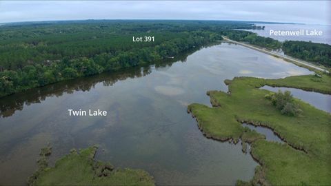 Photo of 391 Twin Lakes Trail, Nekoosa, WI 54457 (MLS # 2005769)