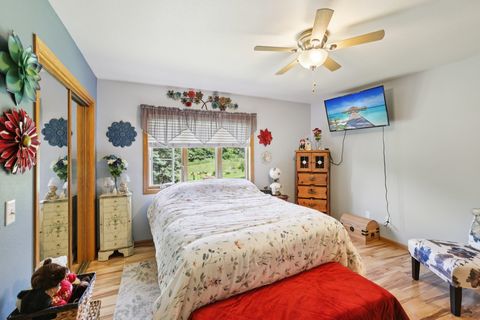 Tiny photo for 102 Cheney Avenue, Endeavor, WI 53930 (MLS # 2004073)