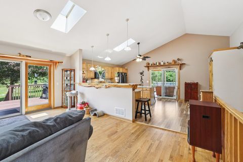 Tiny photo for 102 Cheney Avenue, Endeavor, WI 53930 (MLS # 2004073)