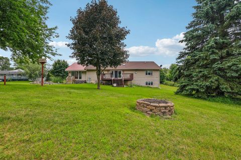 Tiny photo for 102 Cheney Avenue, Endeavor, WI 53930 (MLS # 2004073)