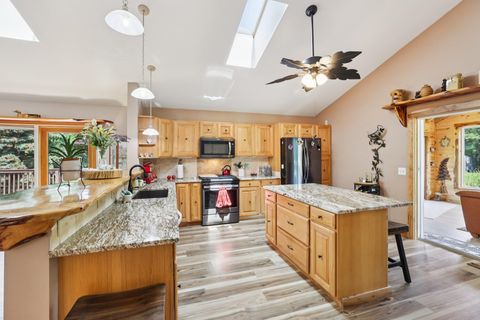 Tiny photo for 102 Cheney Avenue, Endeavor, WI 53930 (MLS # 2004073)