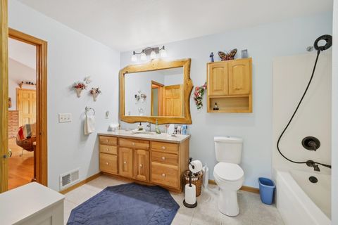 Tiny photo for 102 Cheney Avenue, Endeavor, WI 53930 (MLS # 2004073)