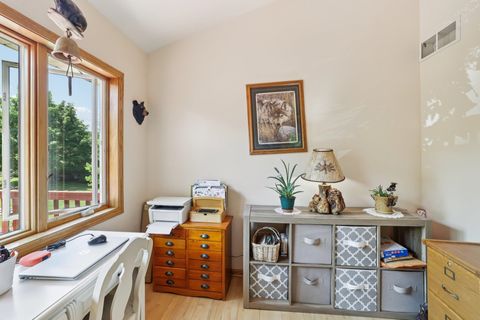 Tiny photo for 102 Cheney Avenue, Endeavor, WI 53930 (MLS # 2004073)