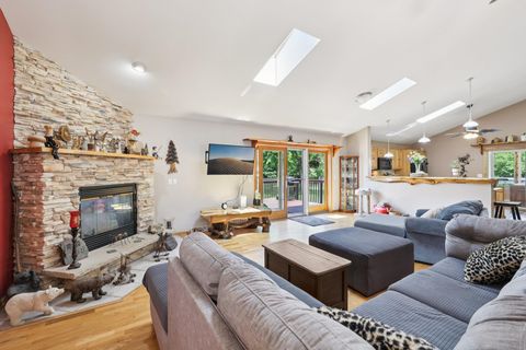 Tiny photo for 102 Cheney Avenue, Endeavor, WI 53930 (MLS # 2004073)