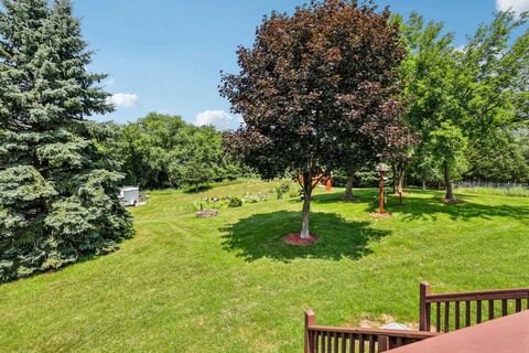 Tiny photo for 102 Cheney Avenue, Endeavor, WI 53930 (MLS # 2004073)