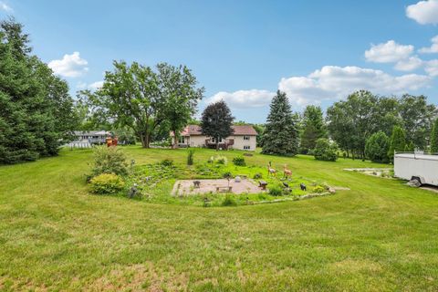 Tiny photo for 102 Cheney Avenue, Endeavor, WI 53930 (MLS # 2004073)