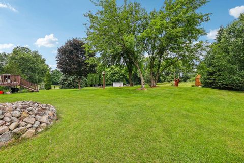 Tiny photo for 102 Cheney Avenue, Endeavor, WI 53930 (MLS # 2004073)