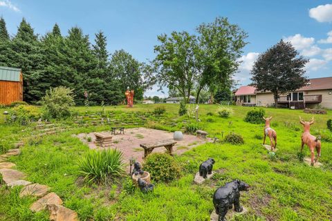 Tiny photo for 102 Cheney Avenue, Endeavor, WI 53930 (MLS # 2004073)