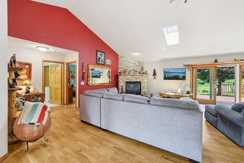 Tiny photo for 102 Cheney Avenue, Endeavor, WI 53930 (MLS # 2004073)